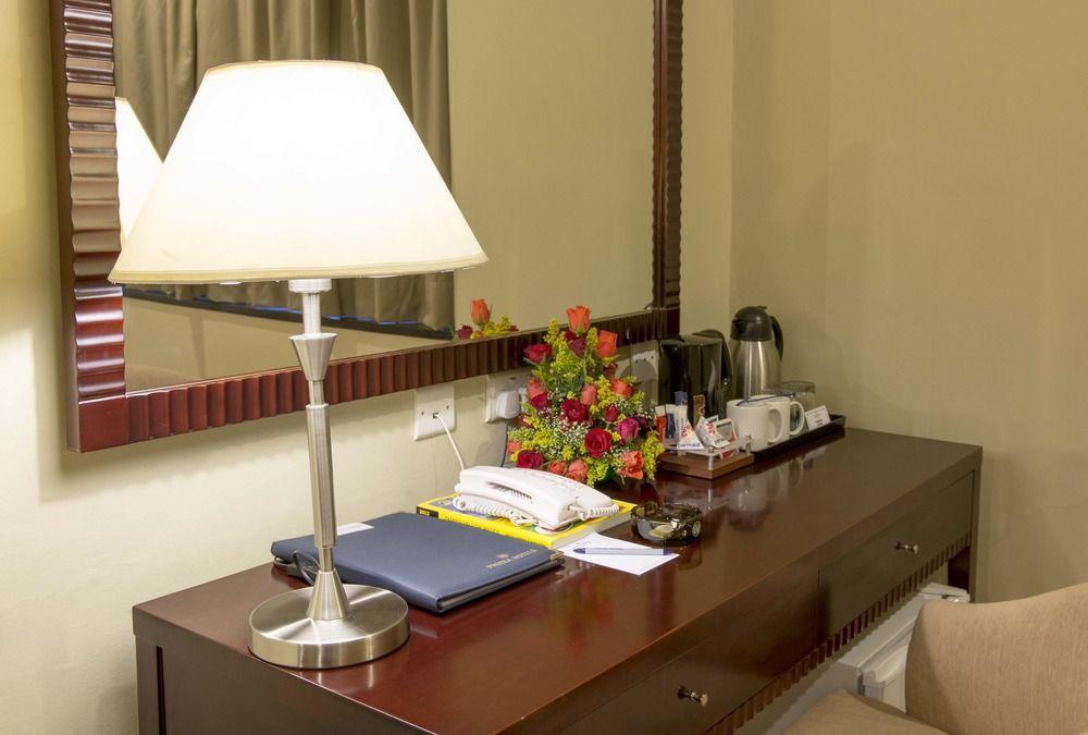 Protea Hotel Lusaka Cairo Road Екстер'єр фото