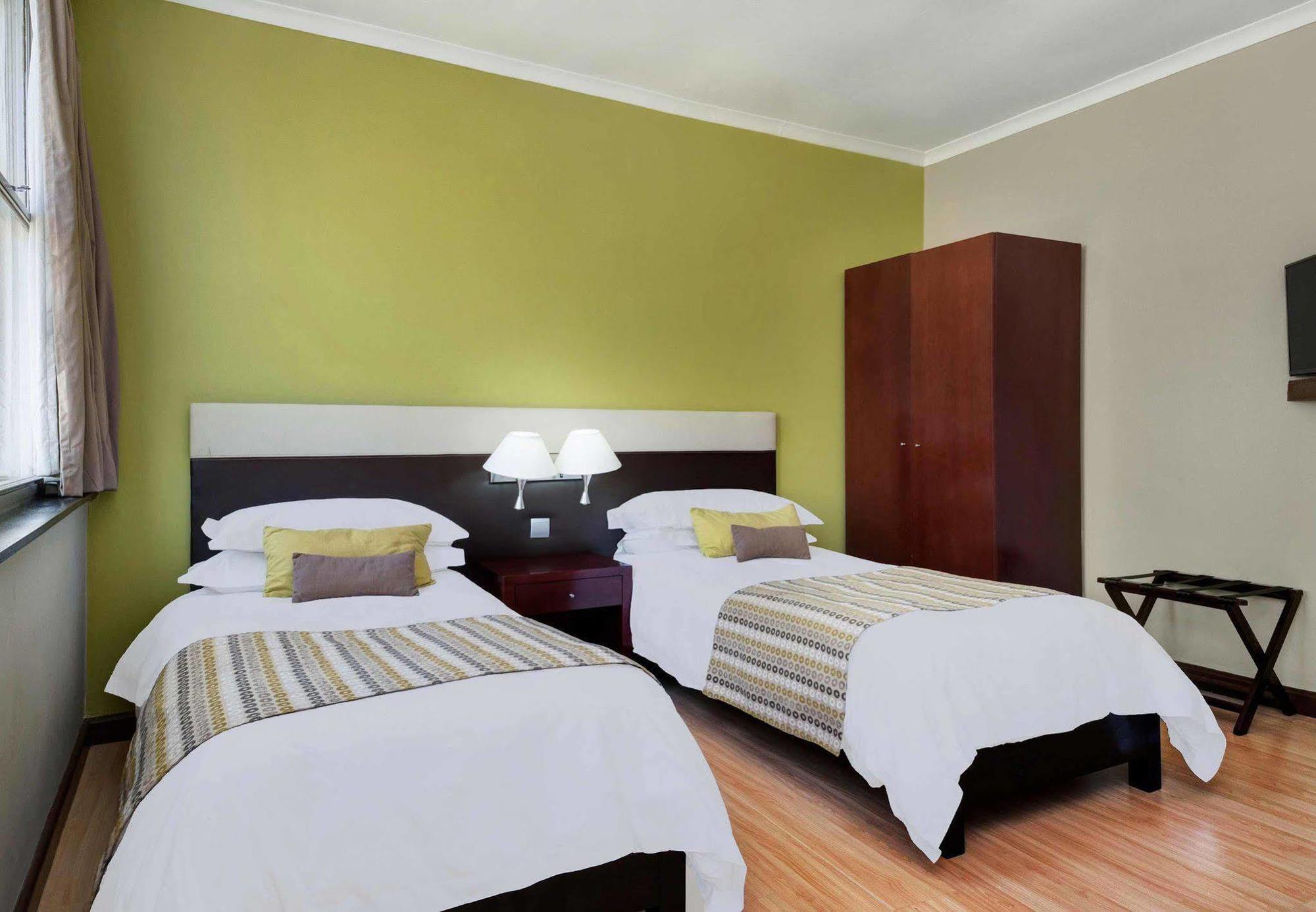 Protea Hotel Lusaka Cairo Road Екстер'єр фото